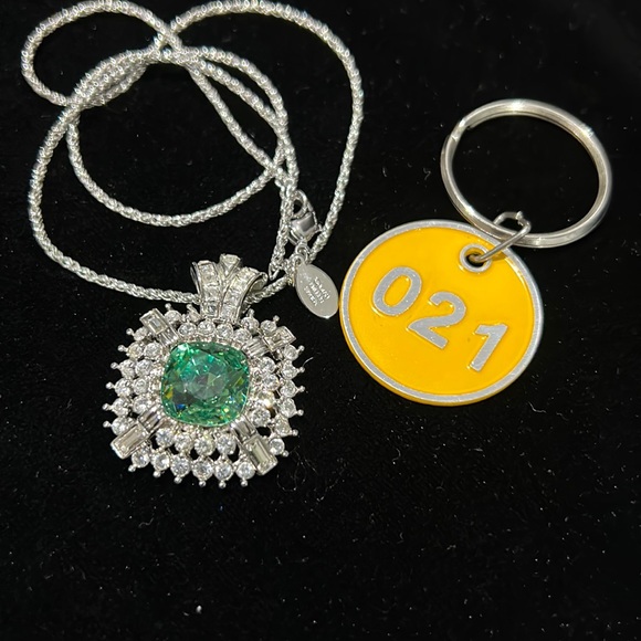 #21 Vintage Nolan Miller Pendant, Green & Clear Crystal Pendant,Silver 18" Chain - Picture 10 of 10